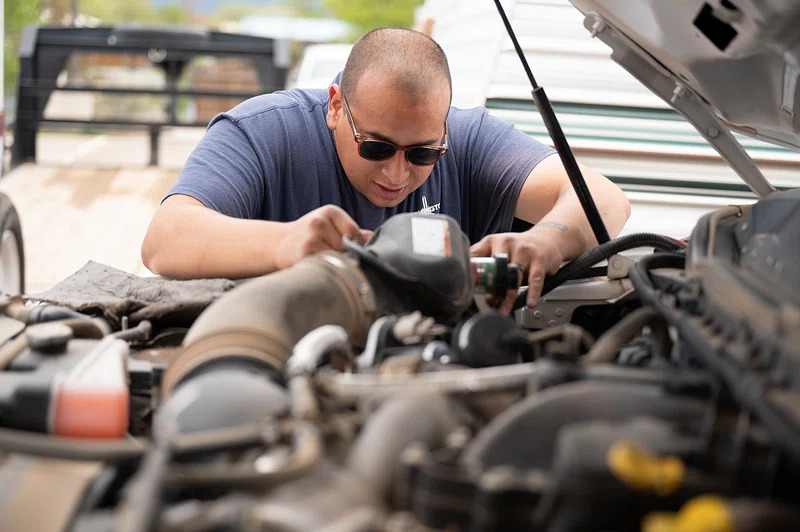 10 Steps to Take When Negotiating with Mechanics Like a Pro